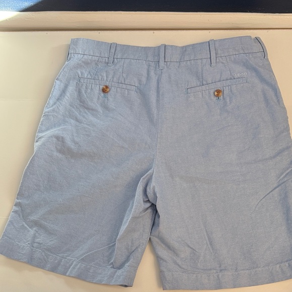 Izod Men's Sky Blue Flat Front Shorts - Picture 3 of 3